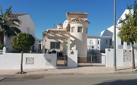 Villa-Barricia
